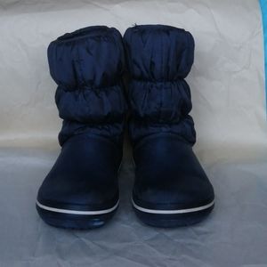 Snow boots